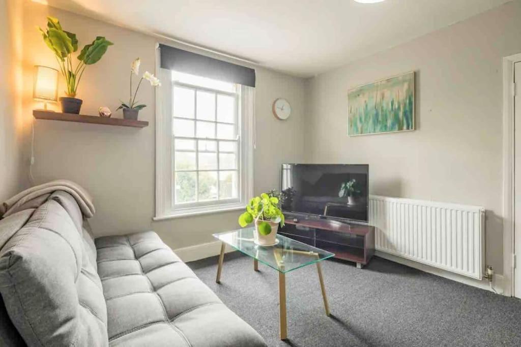 Cambridge 3 Bedroom Flat With Private Parking Exterior foto